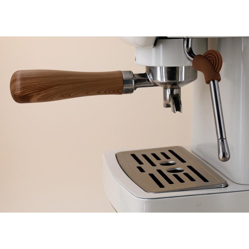 AVX EM3202SW Hófehérke Kávégép + Barista csomag